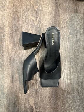 ALOHAS Black Square-Toe Slide Mules with Geometric Block Heel